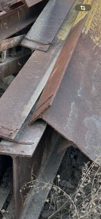 Чугун ва металлом сотилади. Жойдан тортиб олиш кк булади