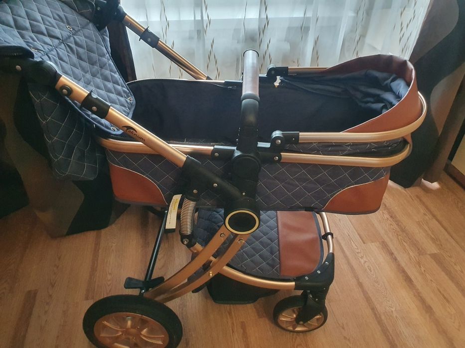 Продаю коляску б/у