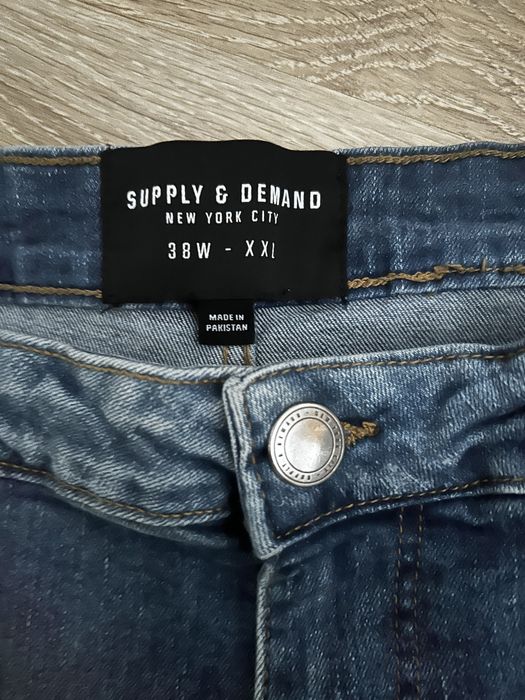 Blugi supply and demand marimea 38 bandana