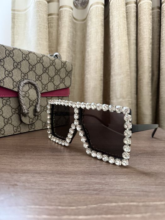 Елегантни очила