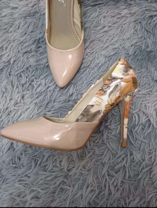 Pantofi stiletto 40