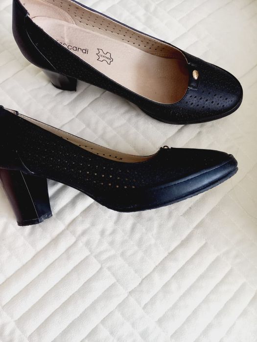 Кожаные женские туфли