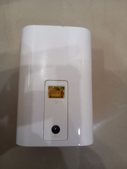 4G Huawei рутер B528s ; E5180