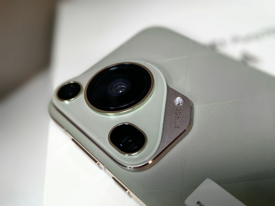 Хб! Huawei Pura 70 Ultra 16/512  ГАРАНЦИЯ