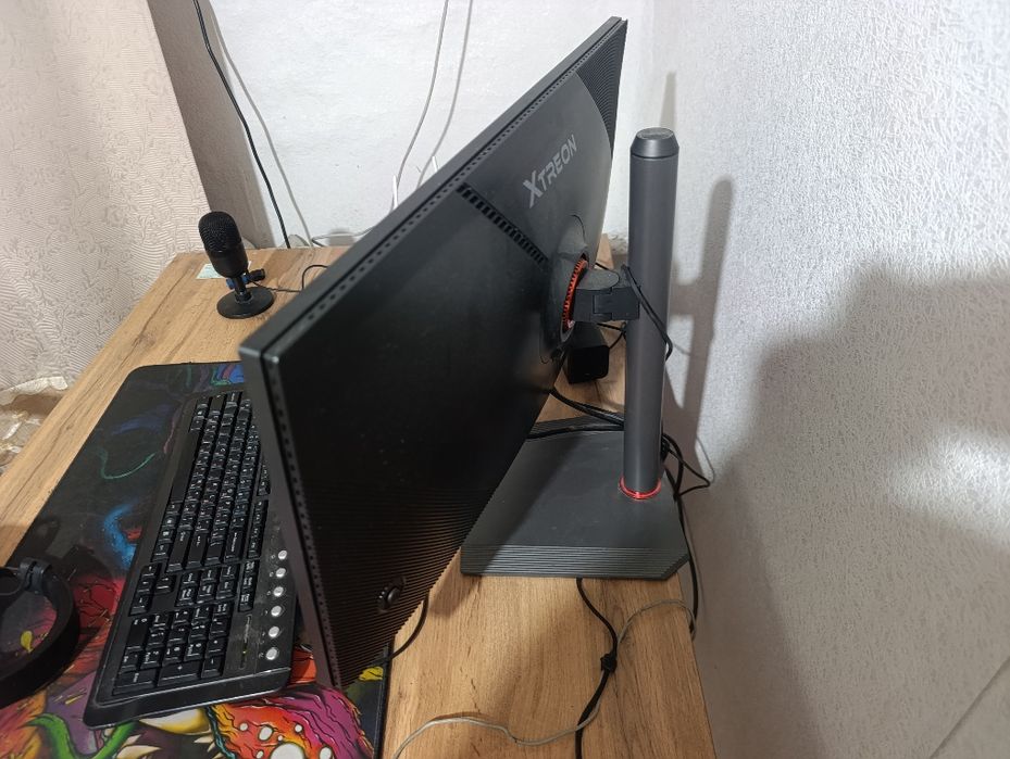 Монитор широкий Xtreon 200 ghz