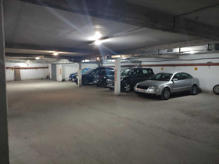 Дава се под наем Тристаен апартамент в Пловдив, Каменица 2 - 105 кв.м за 747.66 € - Снимка #15