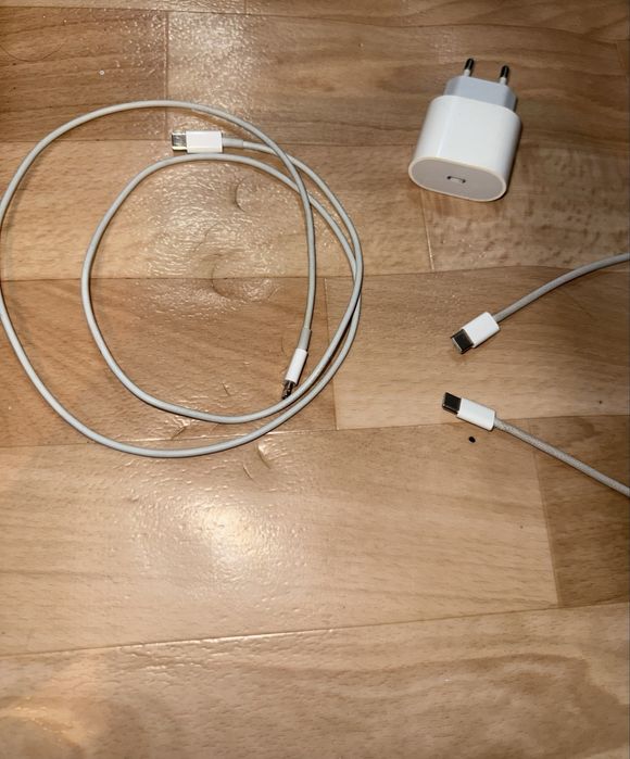 Зарядка для айфона