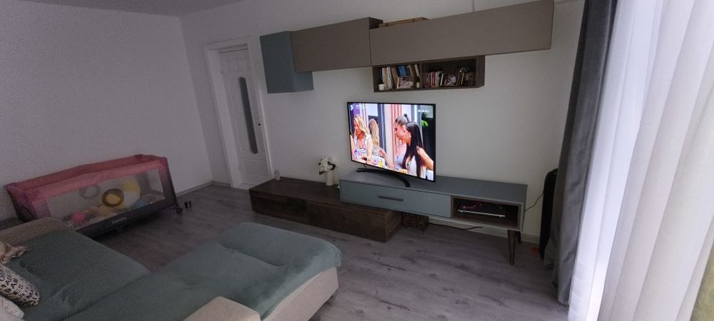 Vând apartament 3 camere
