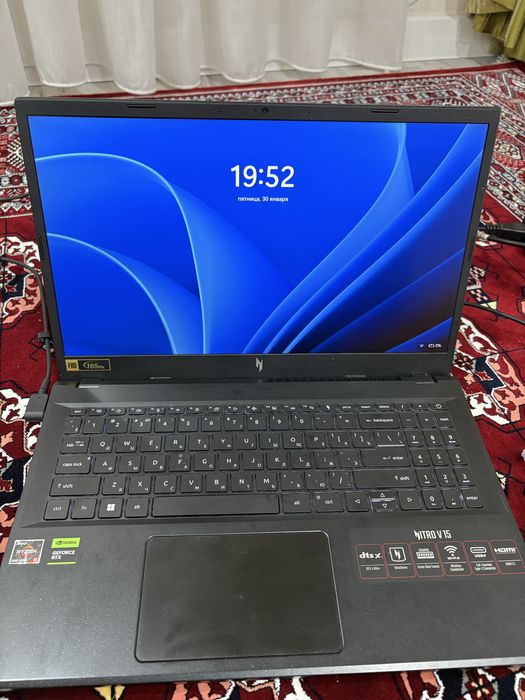 Nitro V15 AMD Ryzen 5 6600H