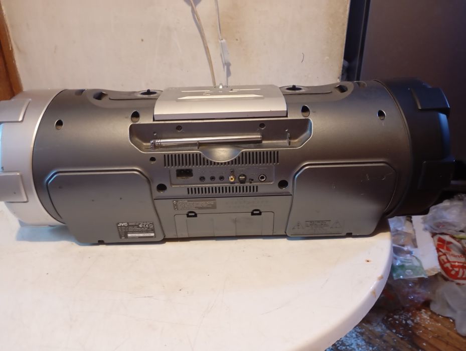 Boombox JVC model RV-NB70S