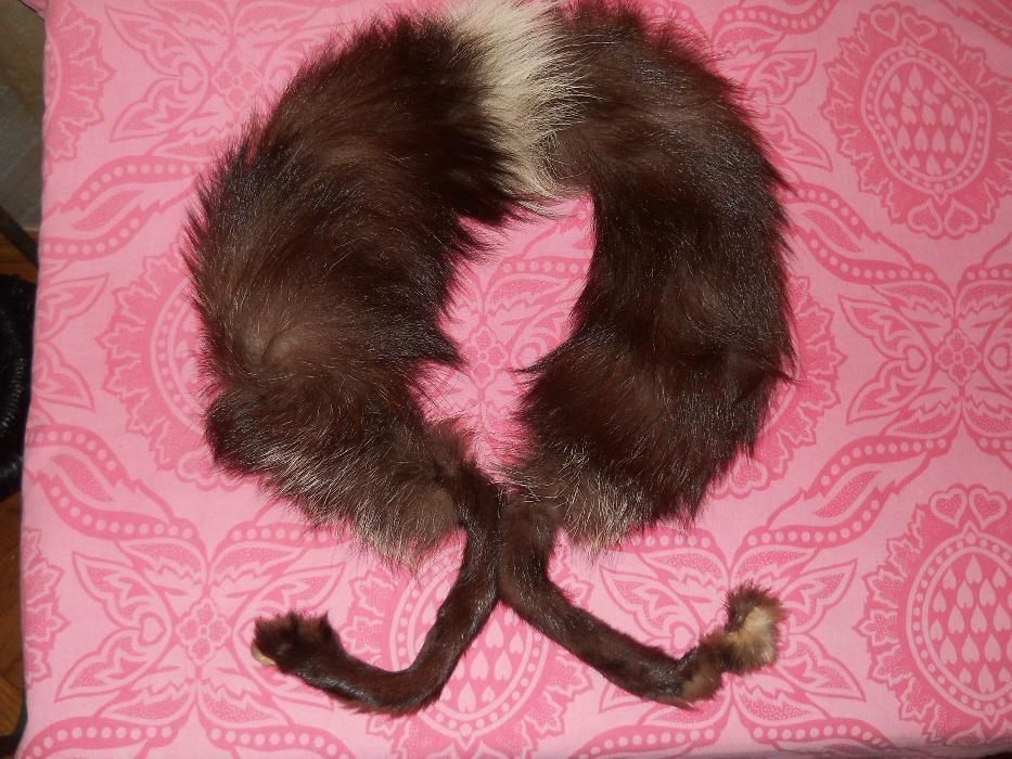 Guler din blana naturala de vulpe polara