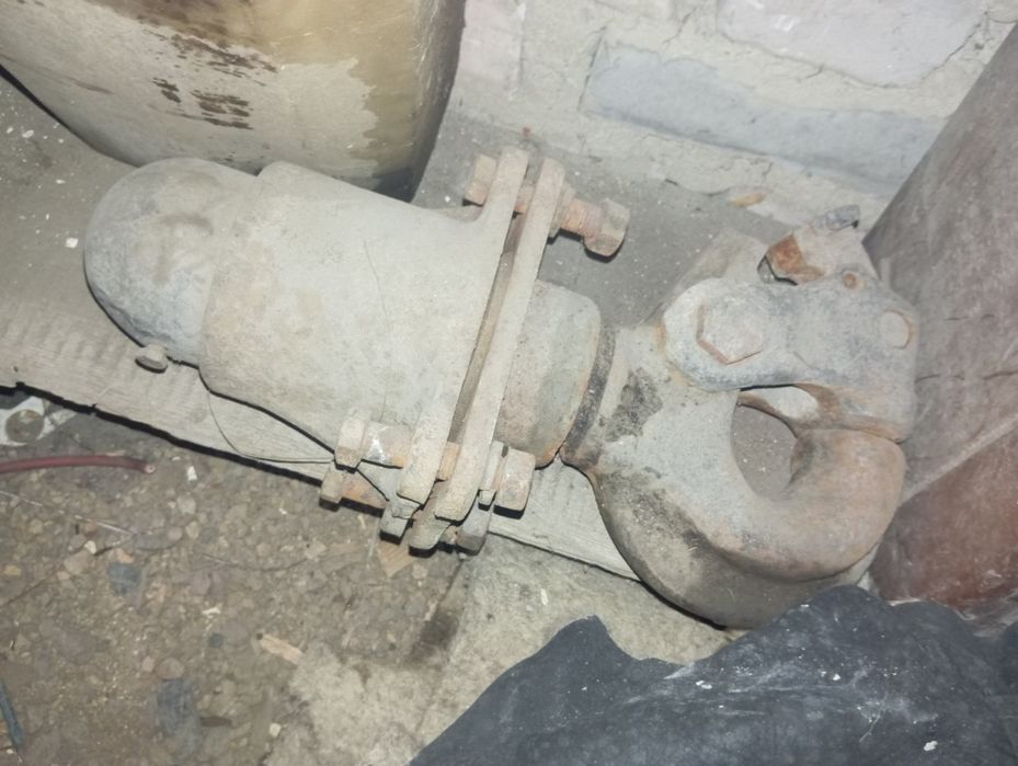 Продам фаркоп зиловский