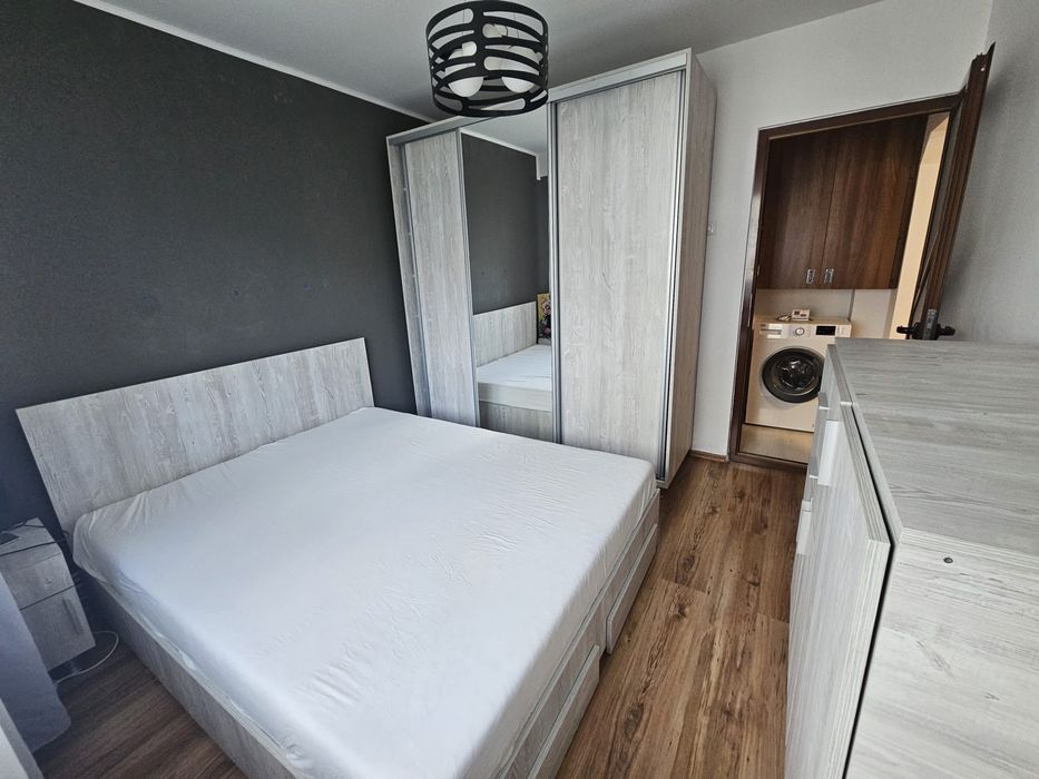 Închiriere apartament cu 2 camere
