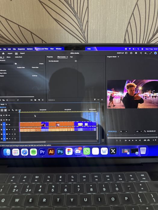 Servicii De Editare Video/Thumbnail Flyere