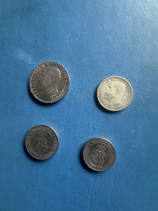 Здравейте продавам левове  и стотинки 1913г.