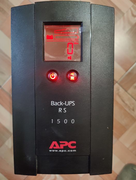 Back Ups Apc RS 1500