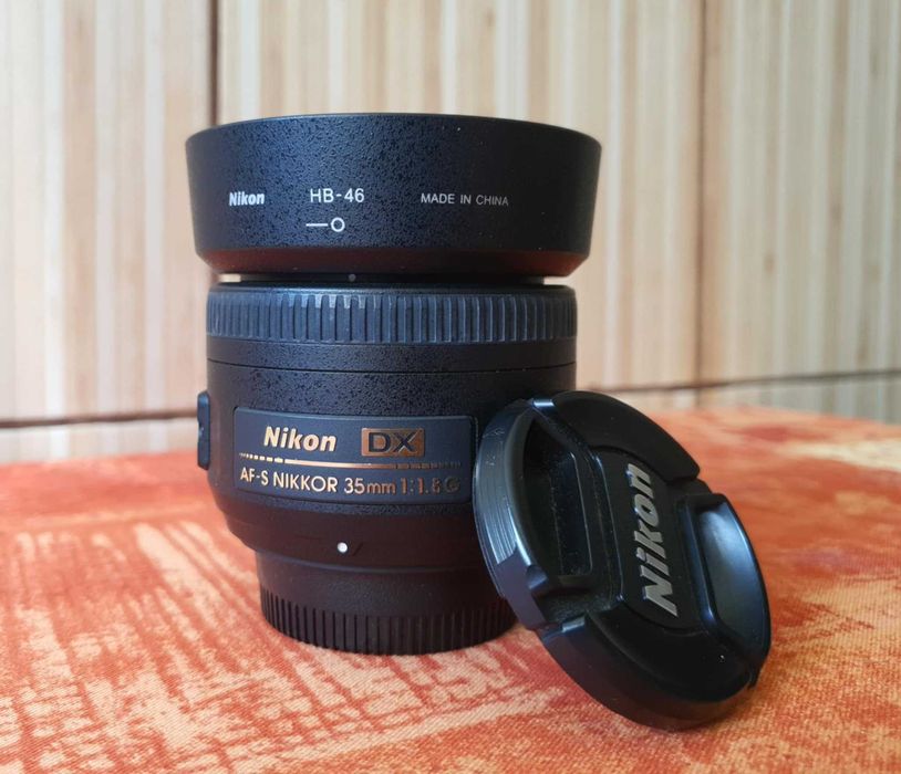 Nikon DX AF-S 35 mm f/1.8, Nikon 24-120mm DSLR F/4G ED VR