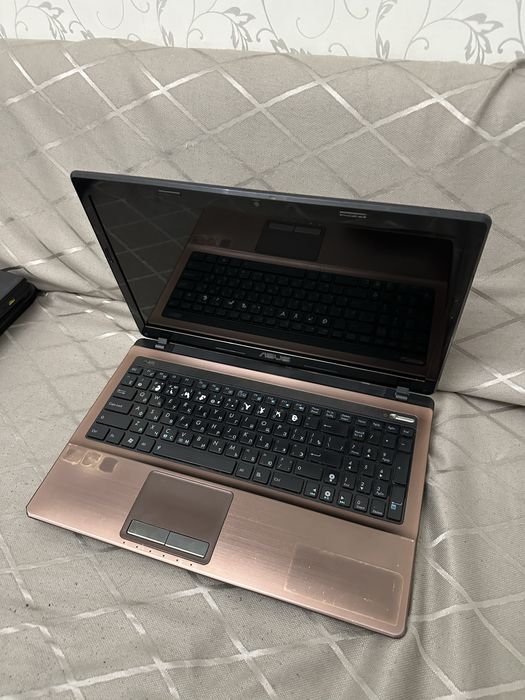 Ноутбук Asus Core i7 в отличном состоянии