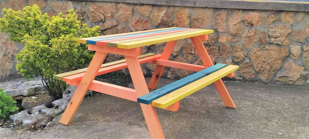 Детска маса с две пейки;  Детски масички; Дървена маса за деца