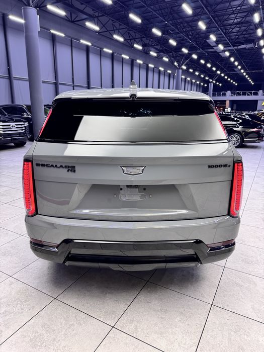Продается Cadillac Escalade IQ V max