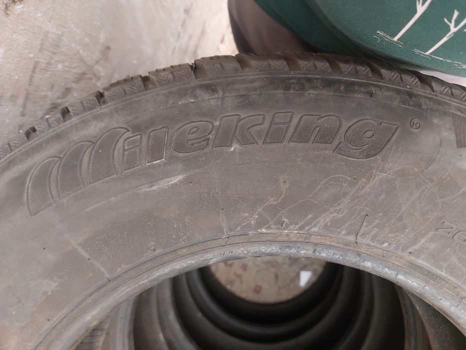 R17 265,65 Зимний шипи