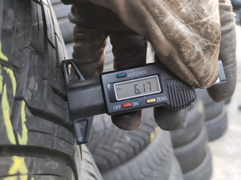 2бр Всесезонни гуми 205 55 17 - Continental - DOT 2023