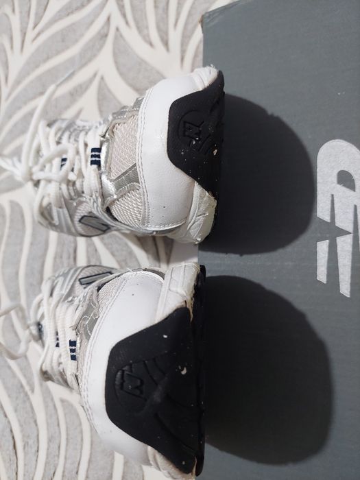 Продам кроссовки New balance