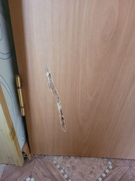 Продам дверь 70×200