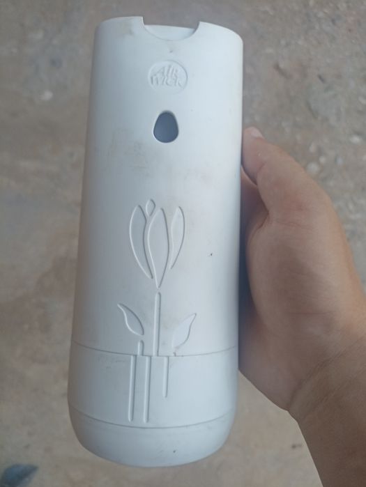 Автоматичен ароматизатор Air Wick Freshmatic (устройство за спрей)