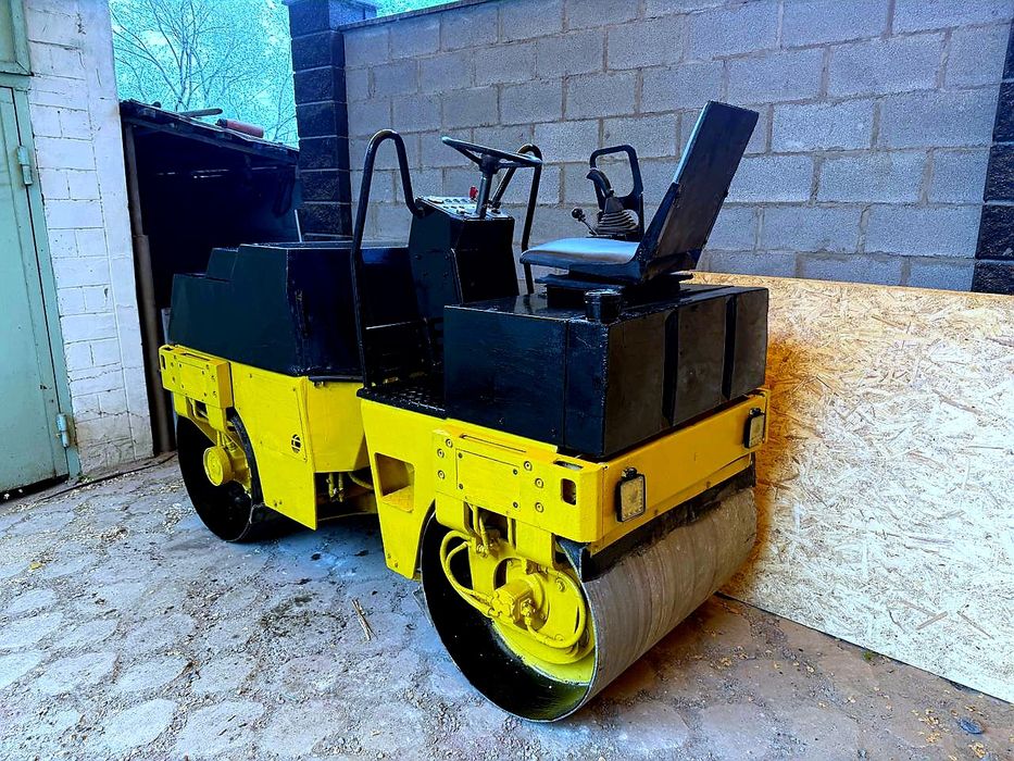 Каток Bomag d-5407