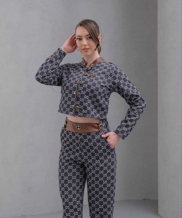 Compleu dama elegant