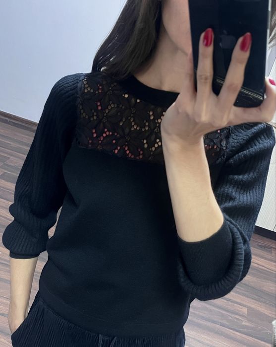 Pinko, pulover negru, 100% lână, dantelă & mânecă bufantă