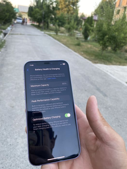 iphone 12   128.  80%