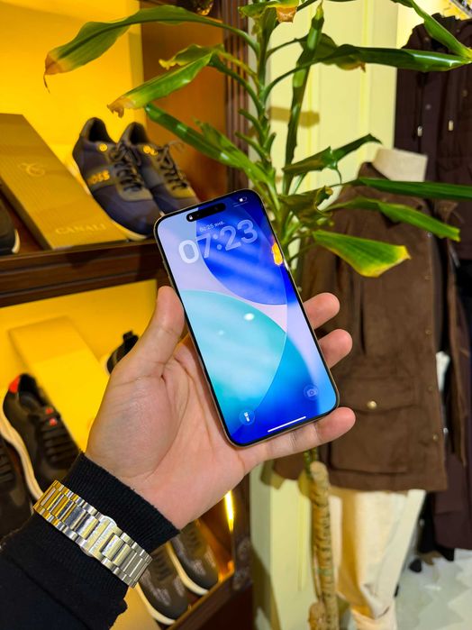 iPhone 15 Pro Max Natural Titanium 256GB - Отличное Состояние!