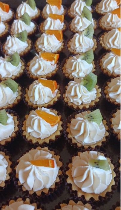 Tartaletka shirinligi va mini perojniylar