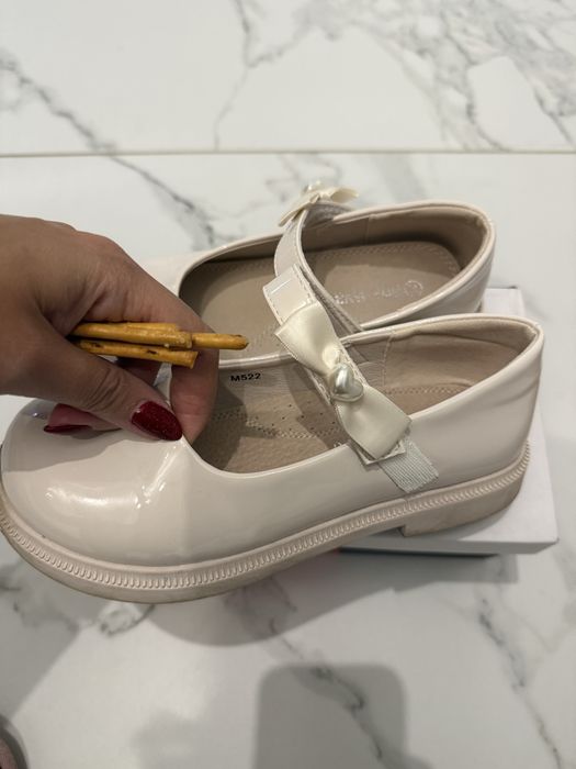 Детски официални обувки 34