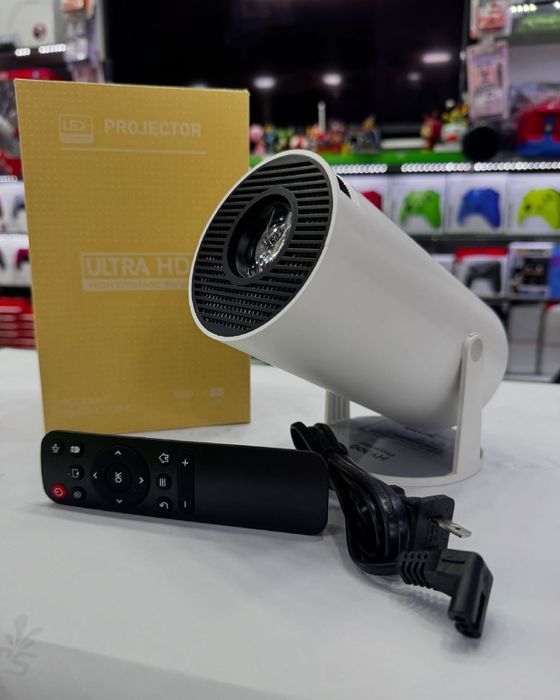 Проектор НҮ300 Новый