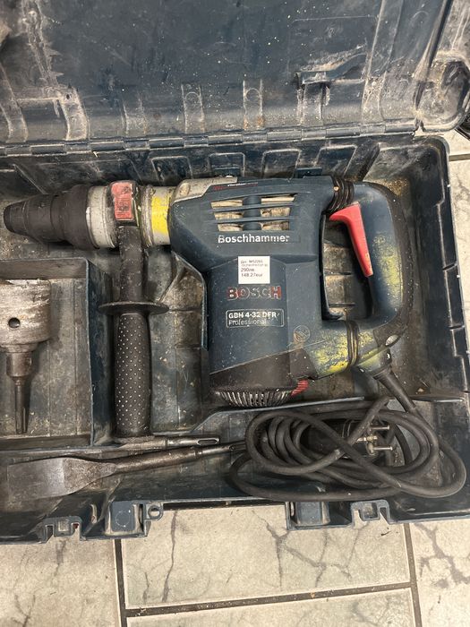 Перфоратор Boschgbh 4-32dfr