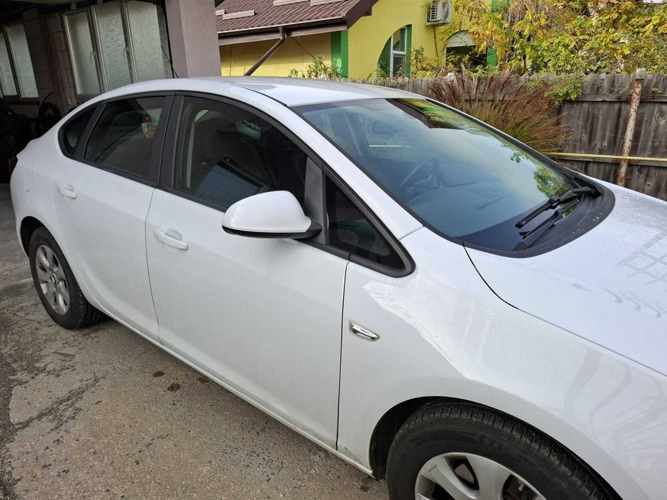 Opel Astra Sedan 2017