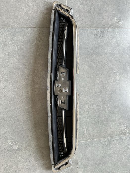 Продаются решетка и очки от Captiva 4