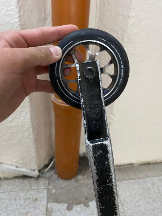 Продается кастомный трюковой самокат