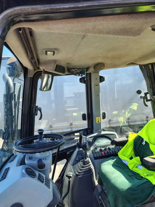 Buldoexcavator CAT 428F2