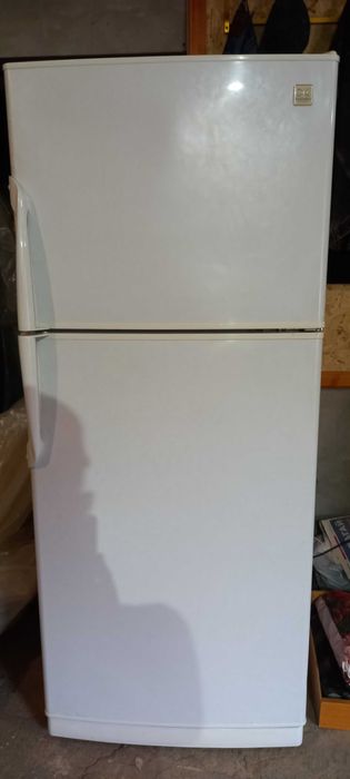 продам холодильник