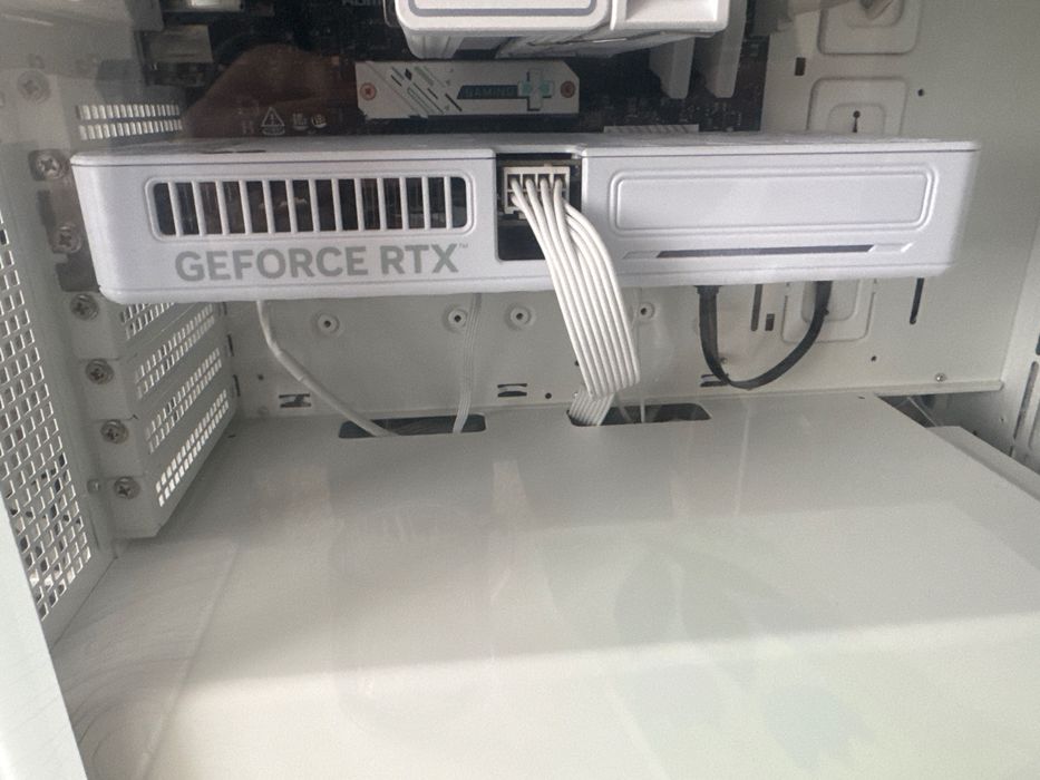 Rtx 5060 ti 16 gb PALIT dual white