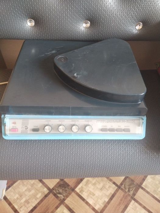 Проигрыватель винил