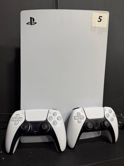 Продаются PS5 - с дисководом и без + много игр