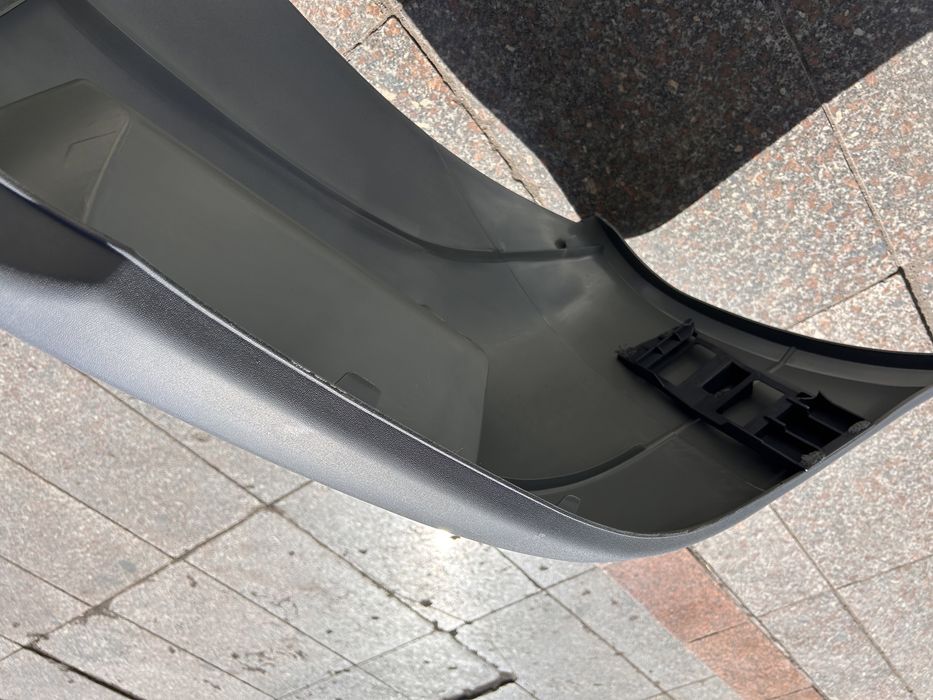 Передний бампер Mercedes Sprinter Tdi , Cdi