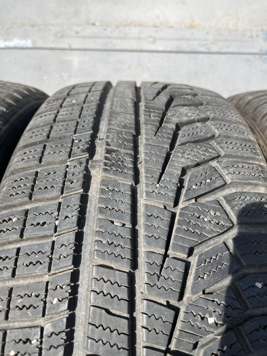 4 бр. зимни гуми 205/45/17 Hankook 6-6,5 mm DOT 3318