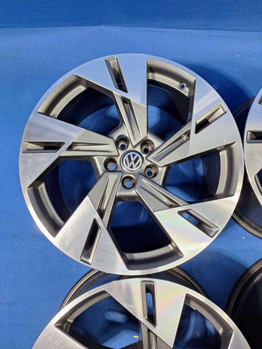 Jante Aliaj 5x112 20'' OEM VW Toureg R-LINE 2023 CA NOI 9J ET 38 !