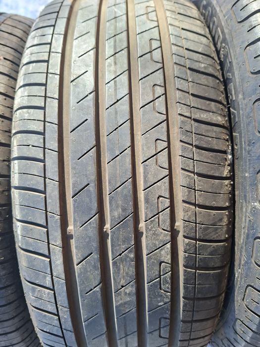 Продам шины 215/55/17 гудиер